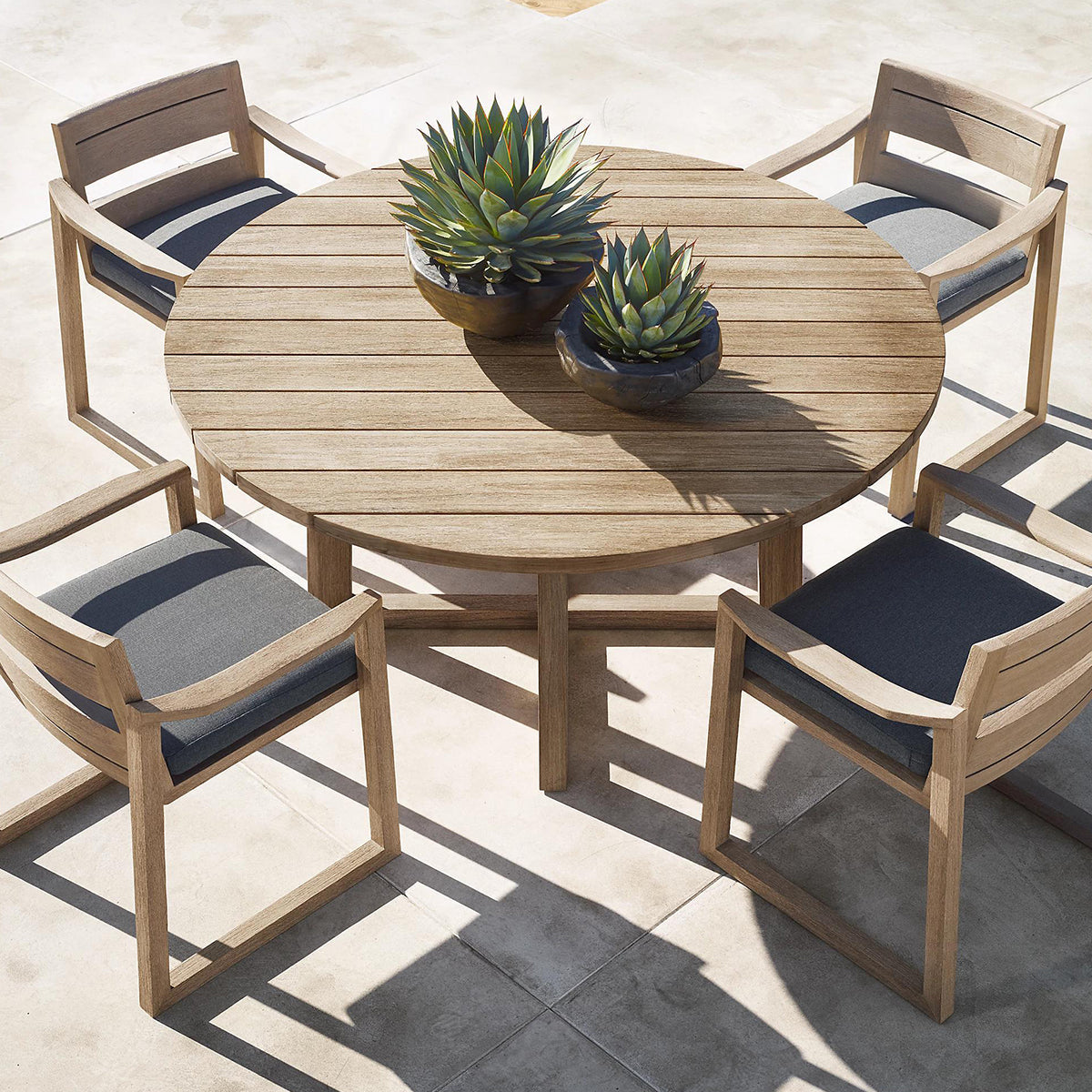 Sebastian Round Table-4